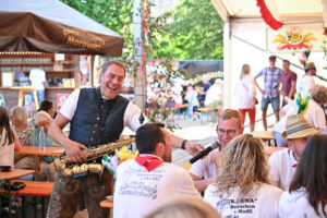 Andy Kraus aktiv bei den Kärwa Buam in Cadolsburg