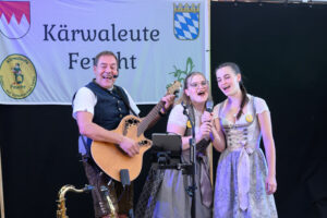 Alleinunterhalter Andy Kraus Heidi mit zwei Kerwamadln